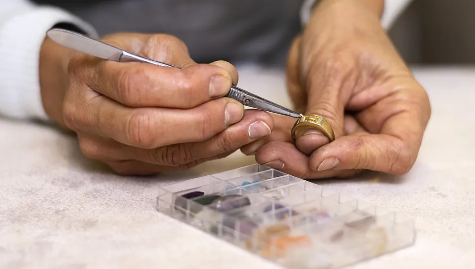 Guía de cuidados para oro laminado y otras joyas